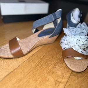 Anne Klein NEW Dress sport sandal. Size 9. Denim & Leather mix w/cork heel. Sexy